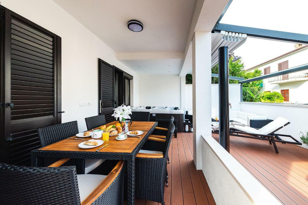 Apartment Auretta Novigrad Istria Eksteriør bilde