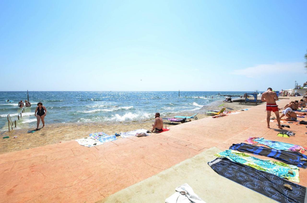 Apartment Auretta Novigrad Istria Eksteriør bilde